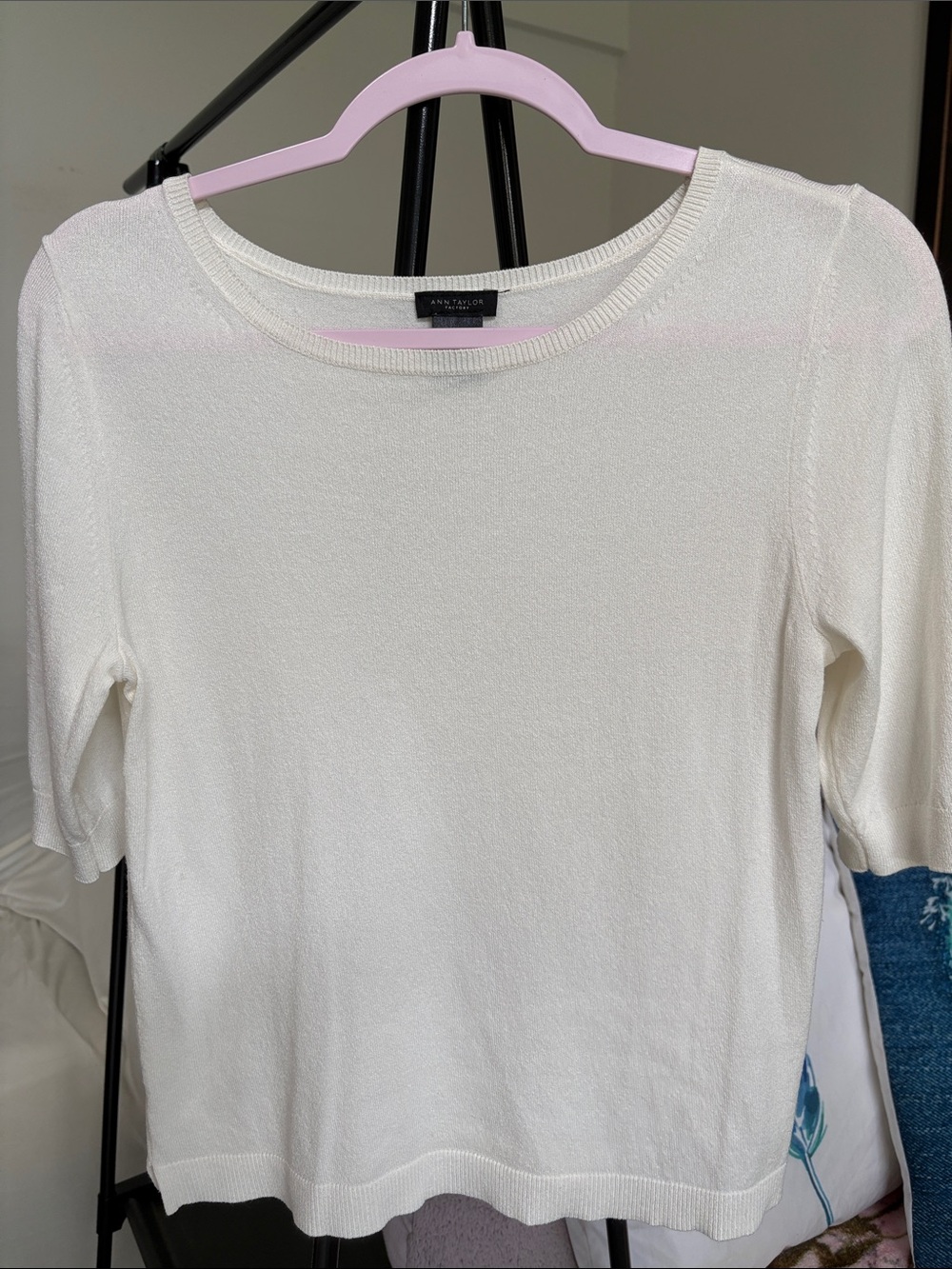 Ann Taylor Cream Short Sleeve Knit Top